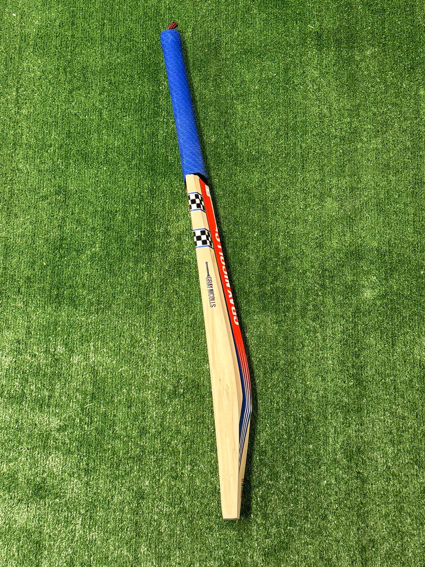 Gray Nicolls Stratos Harry Brook shape