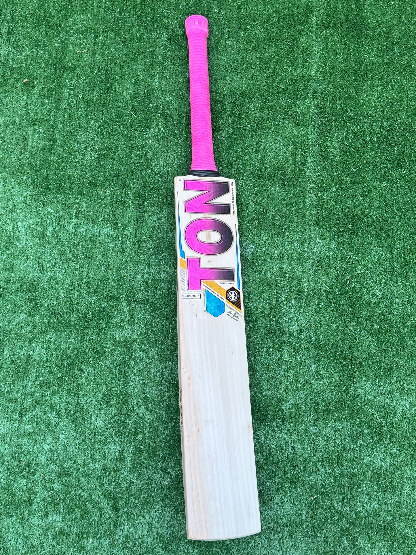 TON Slasher bats