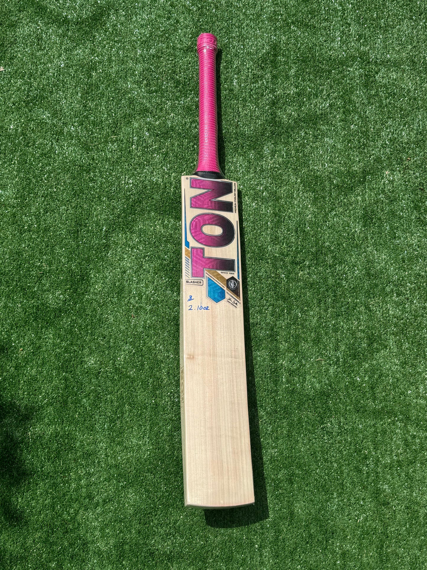 TON Slasher bats