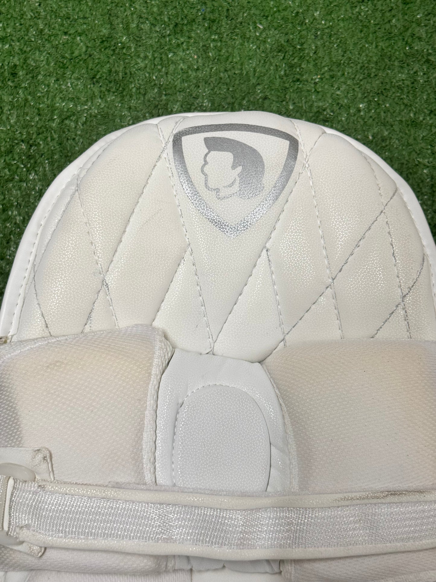 Mullet batting pads