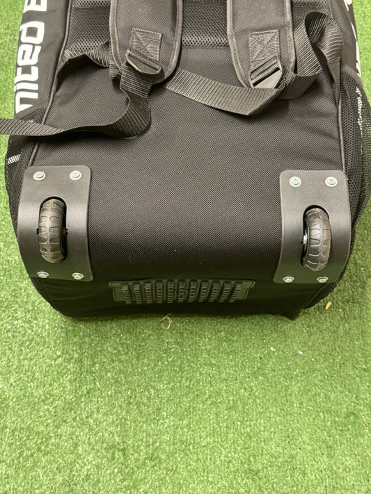 Mullet Wheelie Duffle