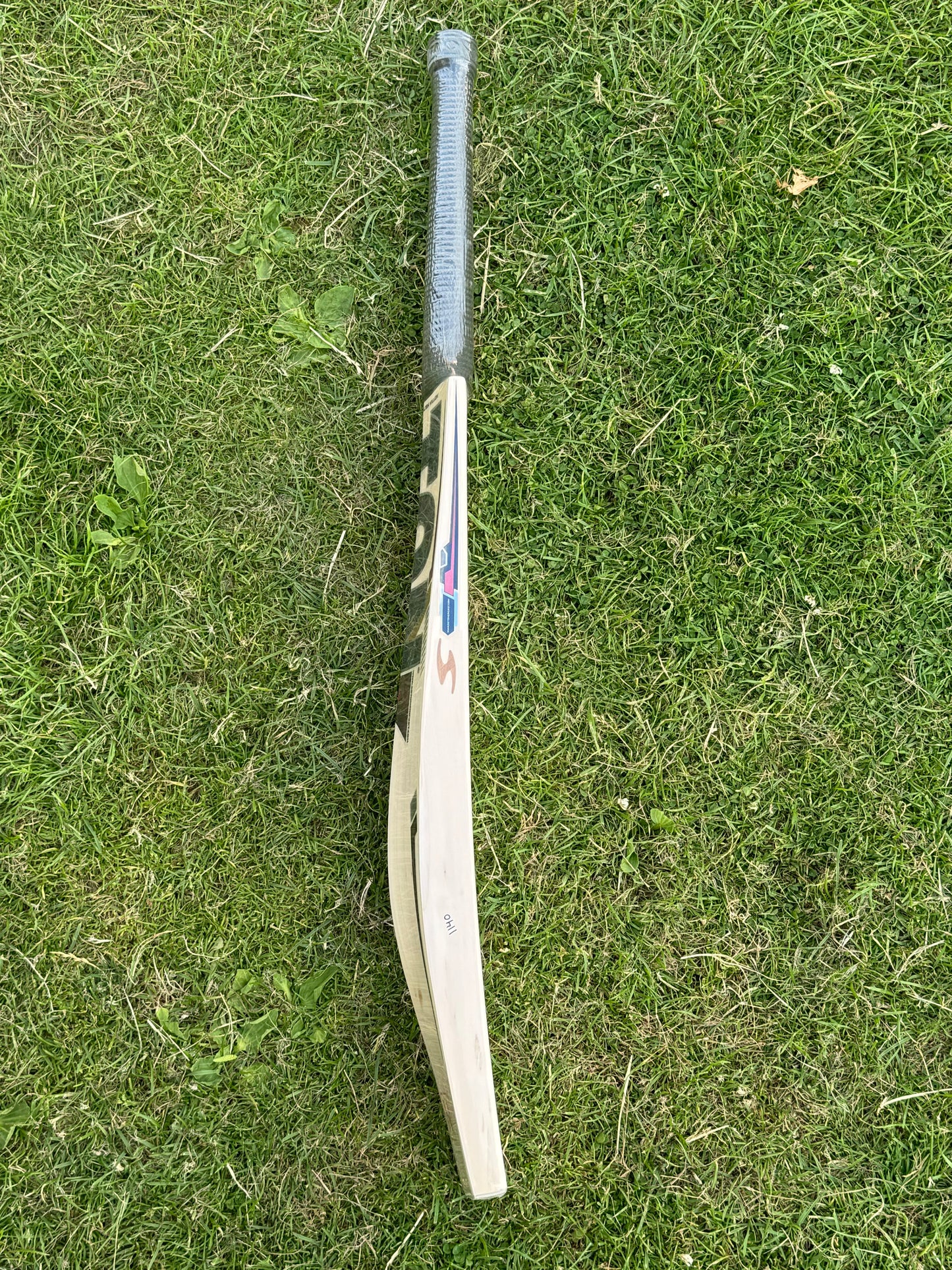 Ton Legend Cricket Bat