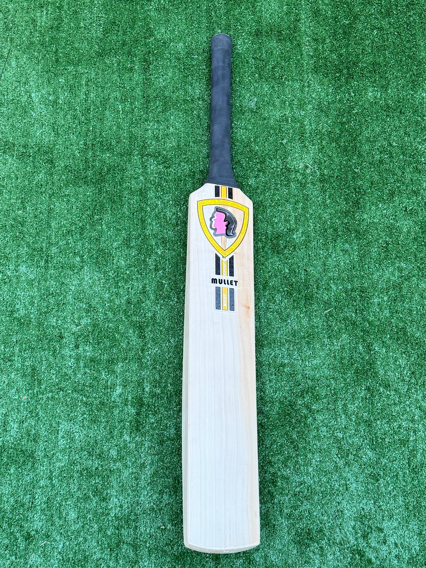 Mullet G2 English made bats