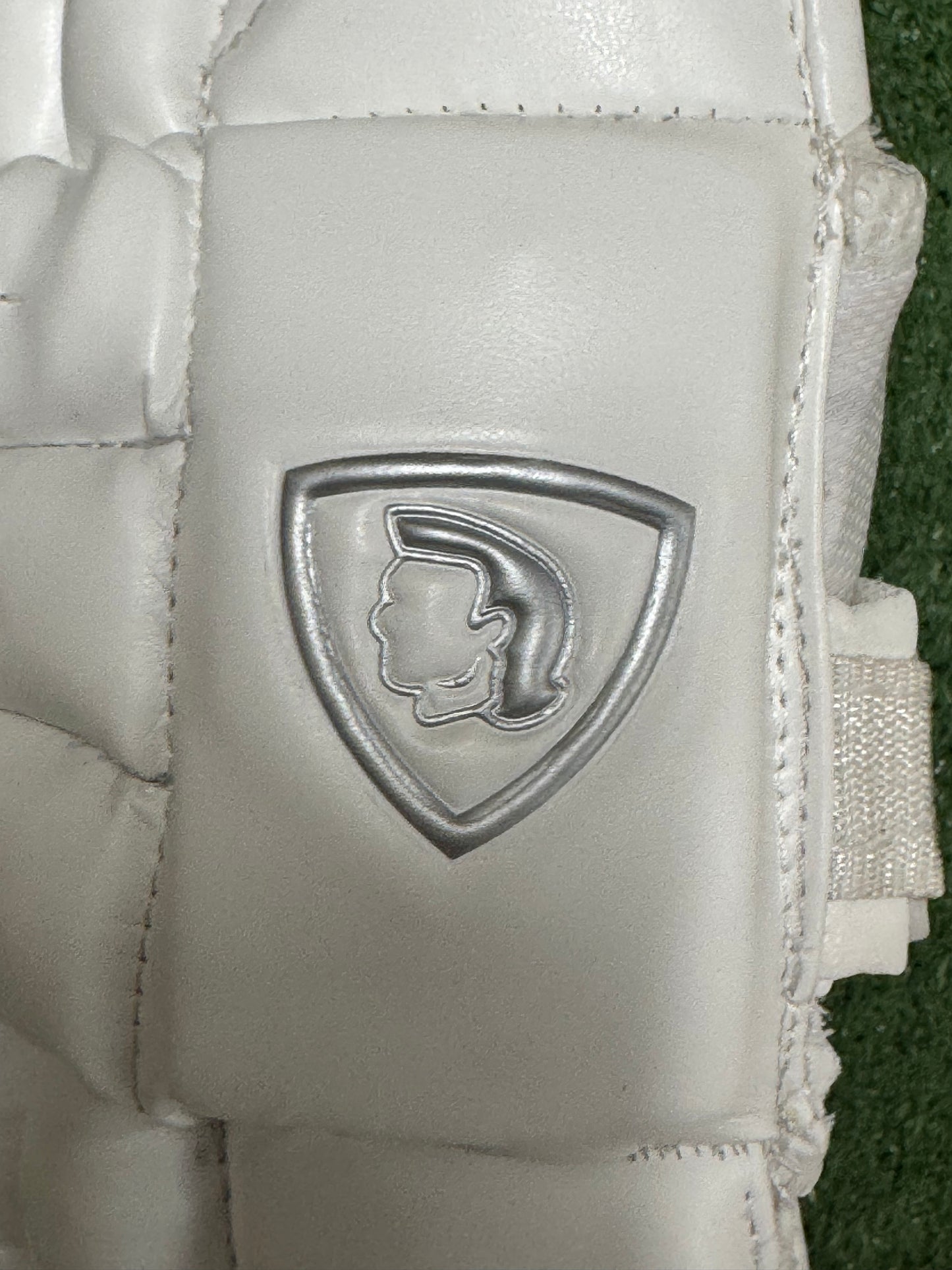 Mullet batting pads